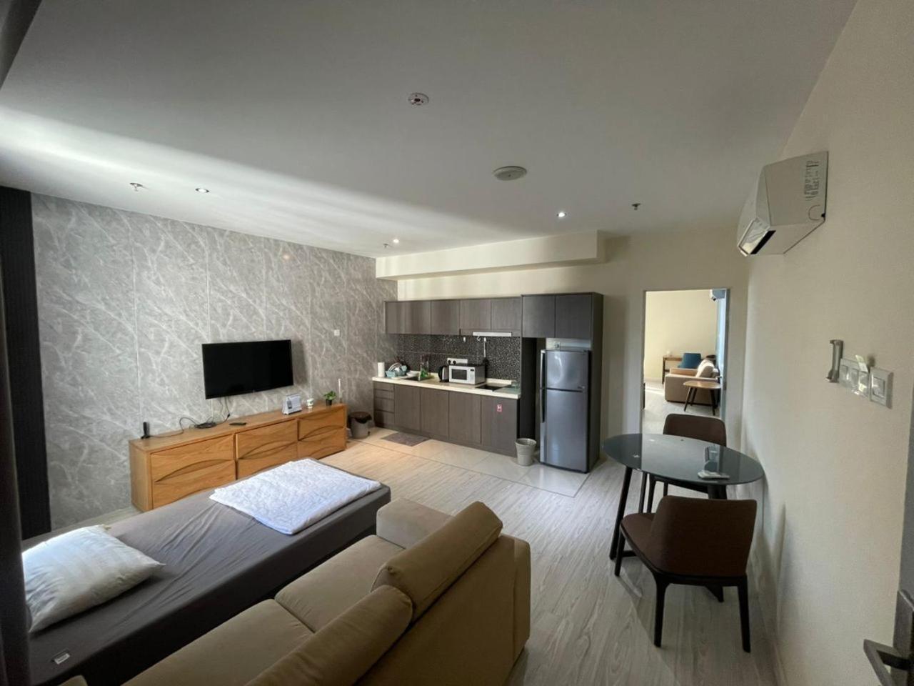 Mersuites City Center Kota Kinabalu By Trh Exterior photo